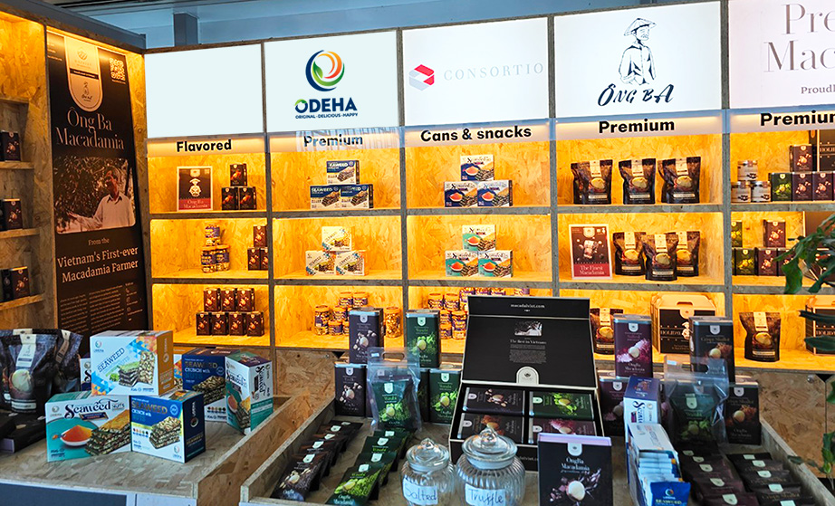 Gian hàng sản phẩm ODEHA tại sân bay Tân Sơn Nhất